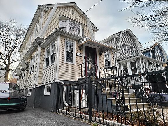 2nd image of 4223 Gunther Ave