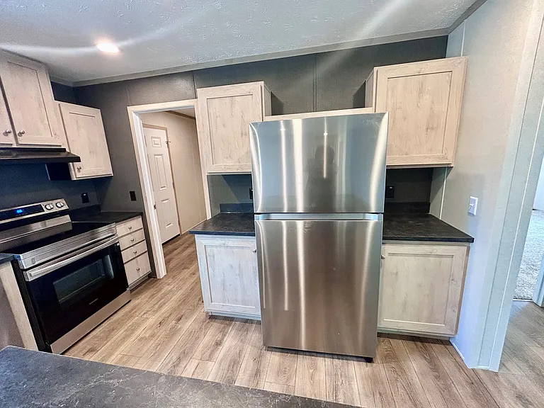 Hickory Knoll — Photo 106