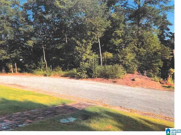 703 Milgray Ln #1, Bessemer, AL 35022