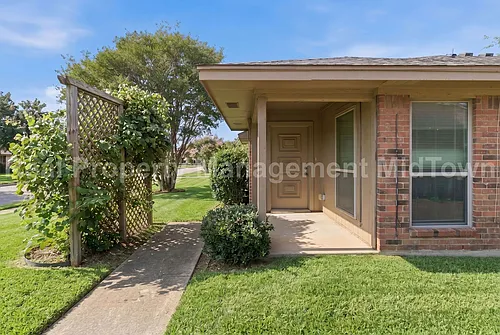 2307 Monte Carlo Dr Photo 1
