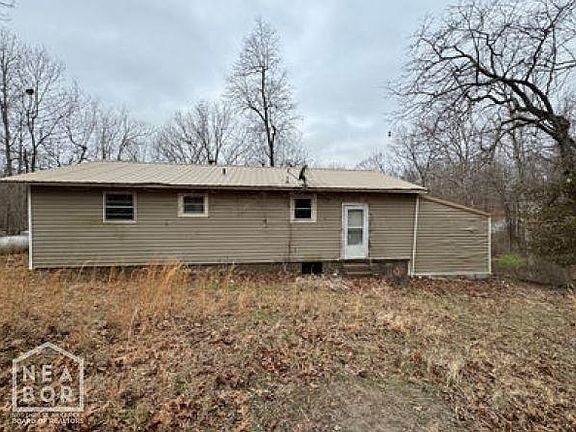 2nd image of 28 Chippewa Dr
