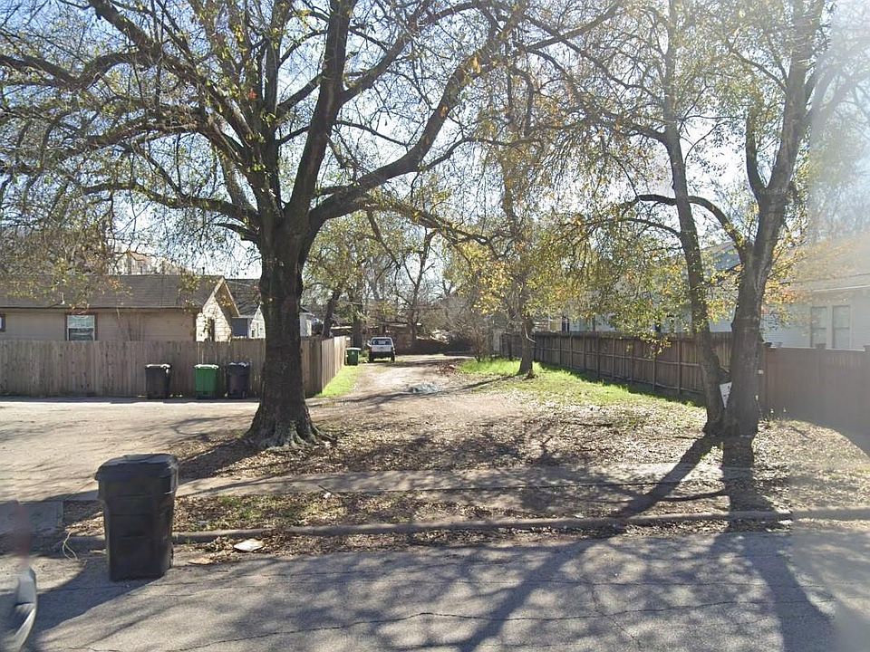 1st image of 804 W 27th St Lot 3 & 4