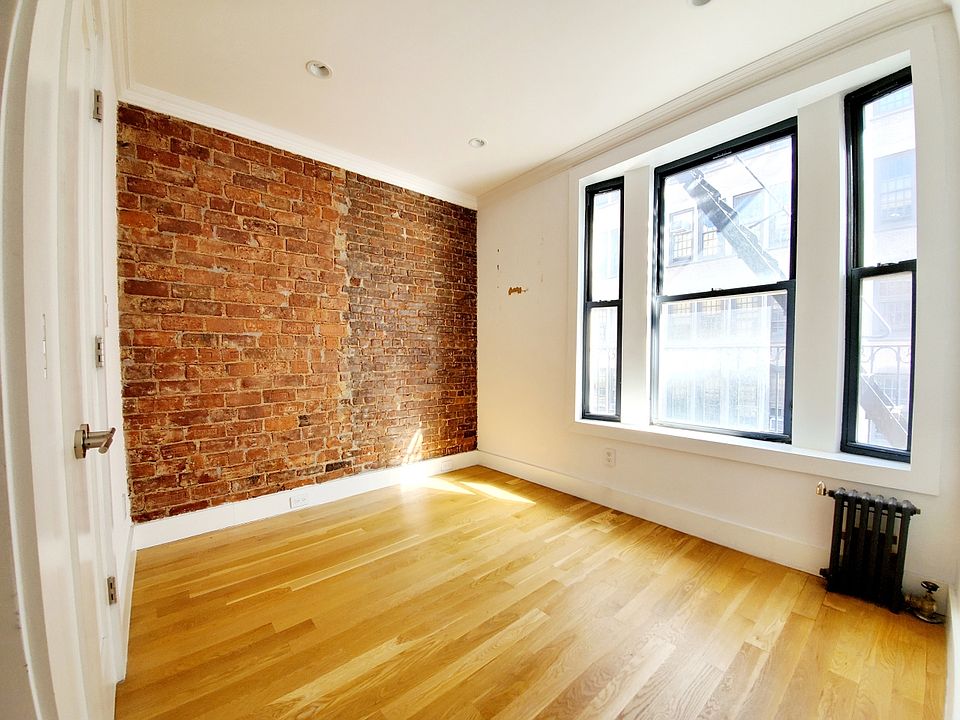 2nd image of 350 W 18th St APT 2F