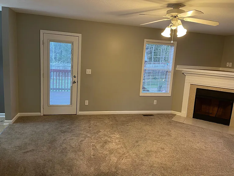 1365 Mountain Way — Photo 5