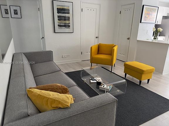 2nd image of 836 10th St APT 5