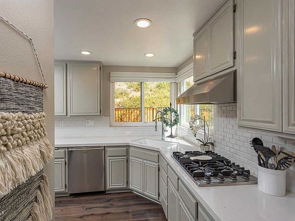 4th image of 5159 Churchwood Dr