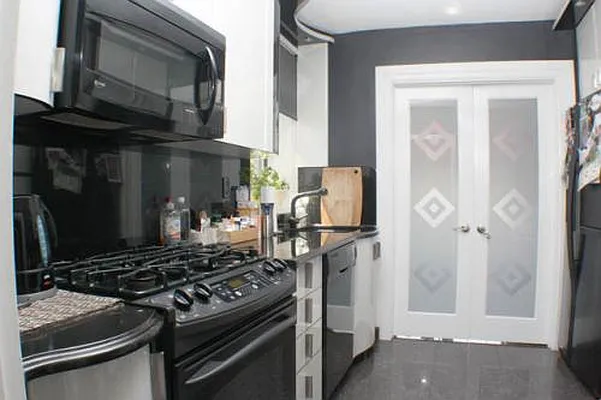 Sold by Fillmore | media 3