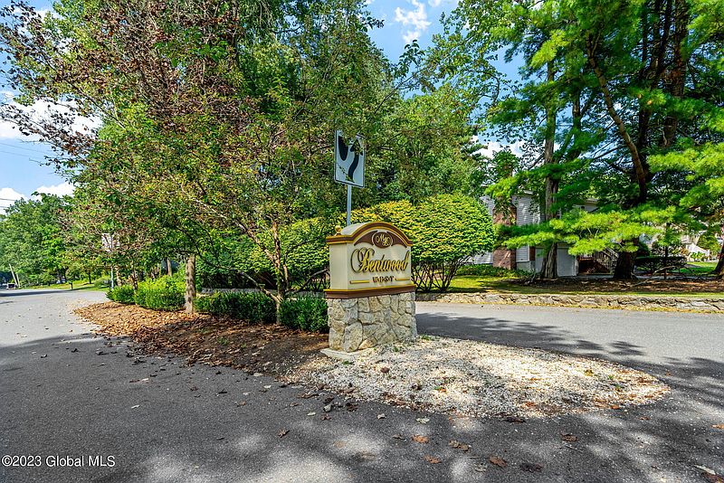 2nd image of 217 W Bentwood Court