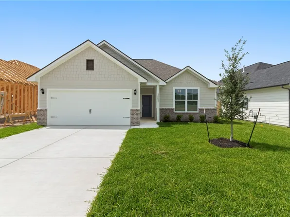 2602 Falcon Ridge Dr, Bryan, TX 77803