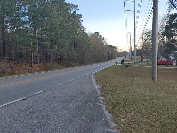 5th image of 2329 Heath Rd