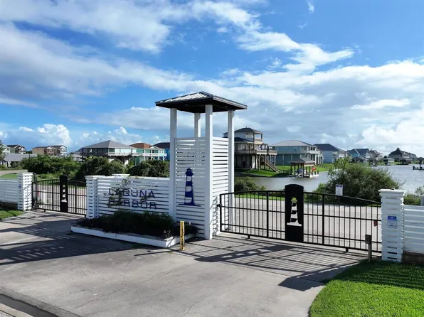 1917 Laguna Harbor Cove Boulevard, Port Bolivar, TX 77650