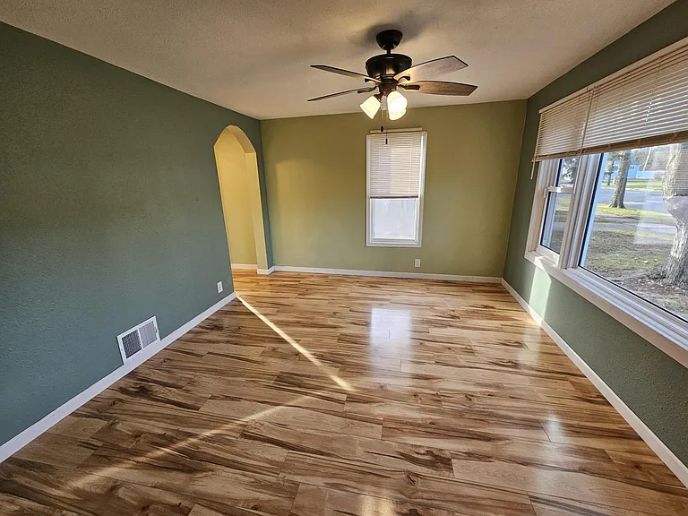 321 Island Ave — Photo 14
