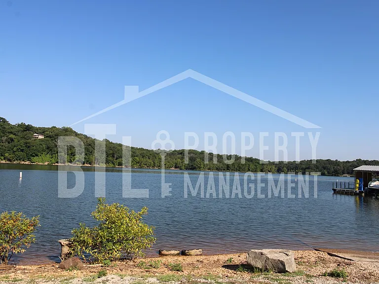 12 Lakehaven Dr — Photo 15