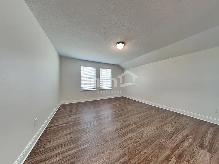 2470 Ixora Ct — Photo 9