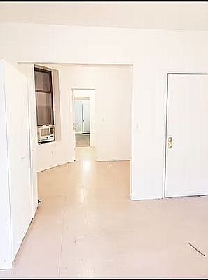 5th image of 945 Amsterdam Ave APT 2