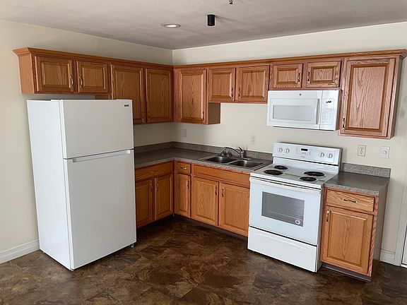 2nd image of 179 Homer Ave APT 10