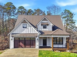 202 Westridge Farm Rd, Asheville, NC 28804