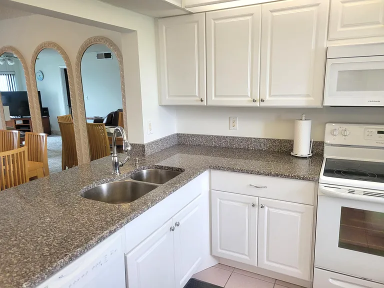 10152 S Ocean Dr #418B — Photo 10