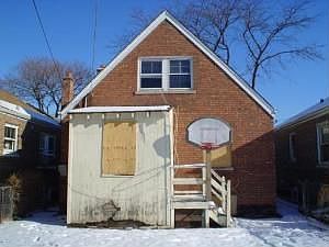 3rd image of 5046 S Lawndale Ave