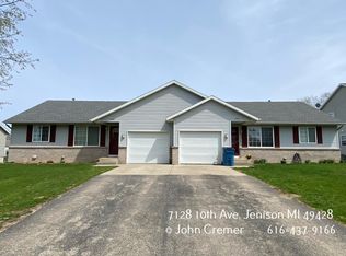 7128 10th Ave, Jenison, MI 49428