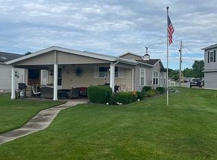 553 Maple Ln, Coldwater, MI 49036