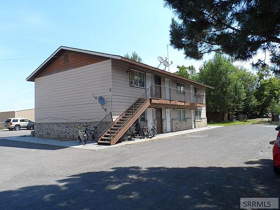 2nd image of 883 S 5th W