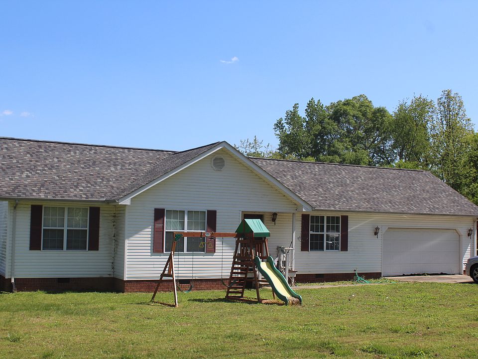 2nd image of 585 Nickajack Cir