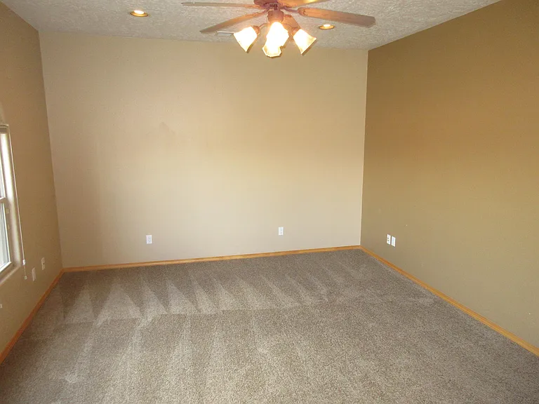 1312 Tiffany Ln SE — Photo 22