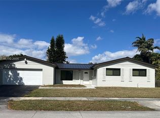 9801 SW 99th St, Miami, FL 33176