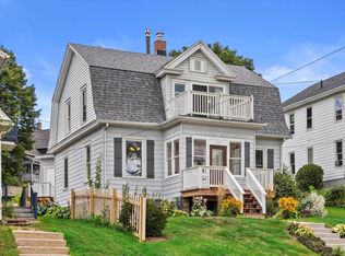 328 W State St, Hartford, WI 53027