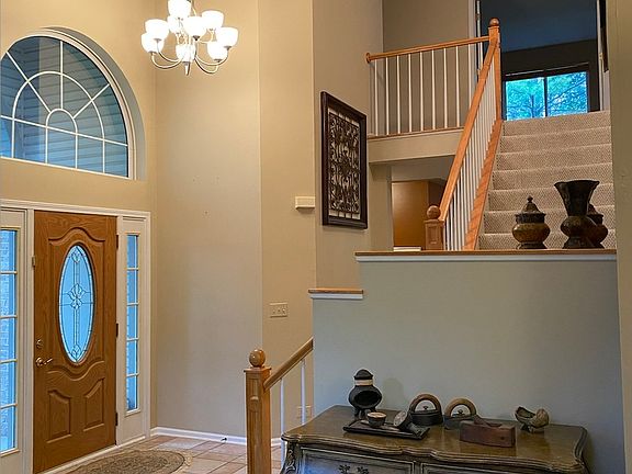 3rd image of 7624 Beringer Ct