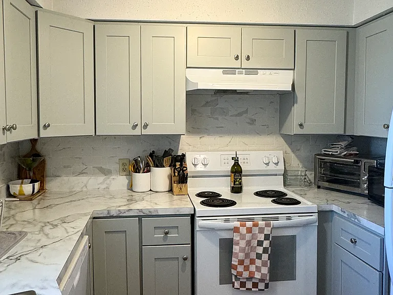 3 Essex St #43 — Photo 7