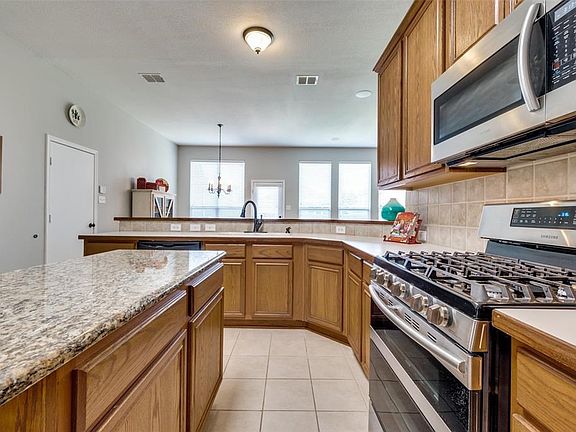 2nd image of 6204 Pine Meadow Ln