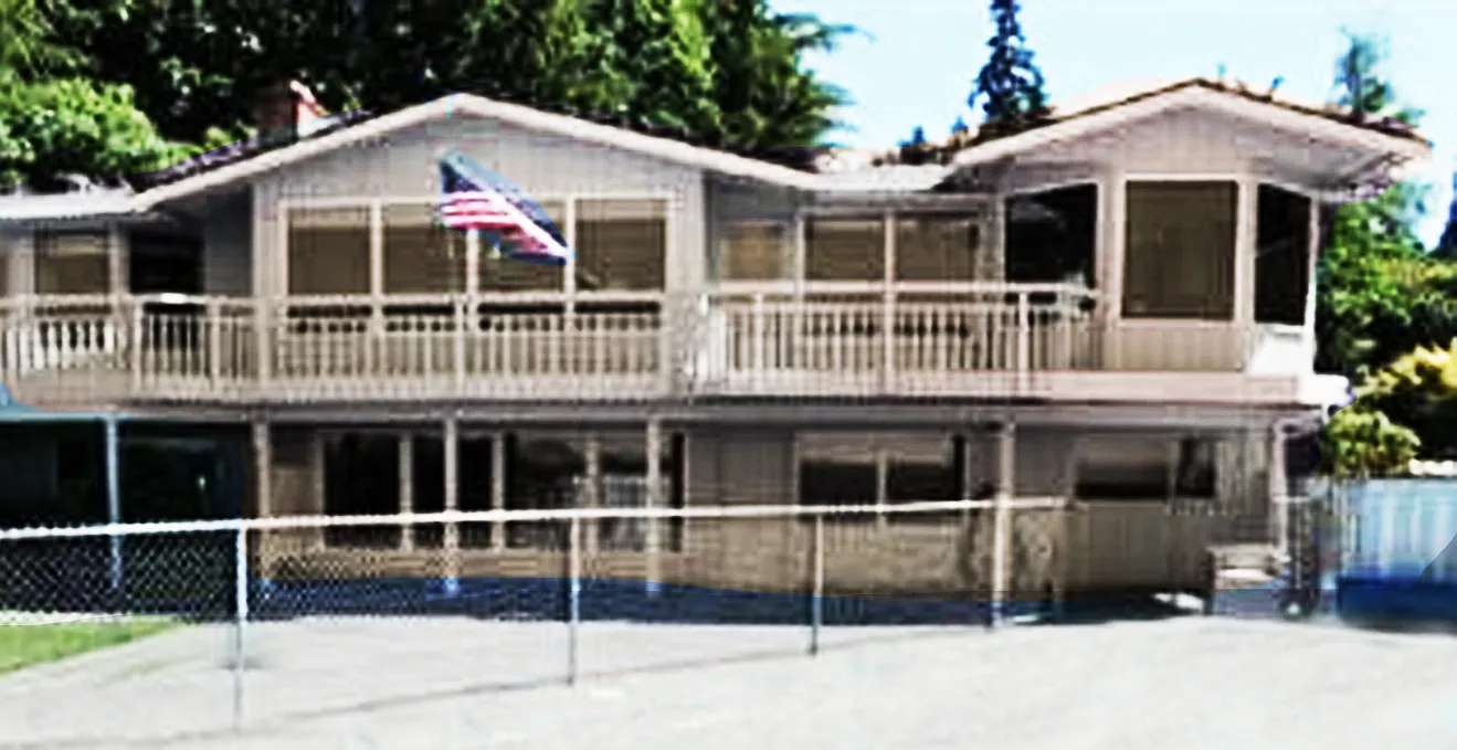 3 bed, 2420 sqft, $2,700 — Photo 3