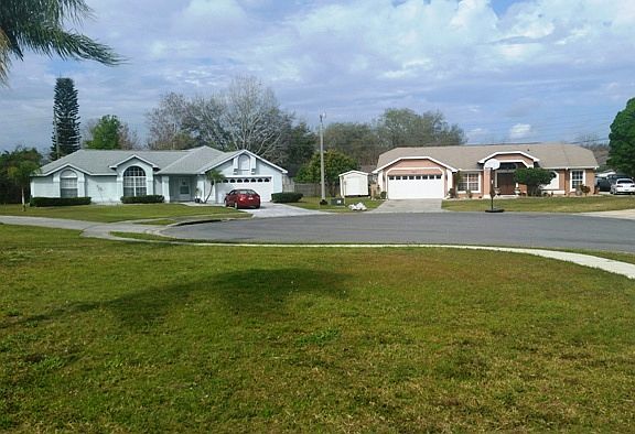 3rd image of 2304 Vanessa Ct