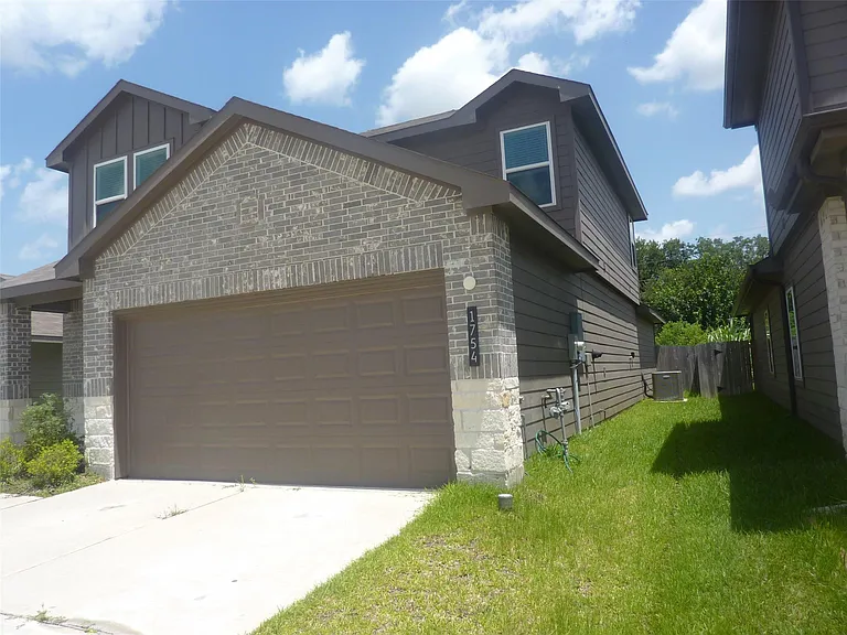 1754 Windstone Ridge Dr — Photo 3