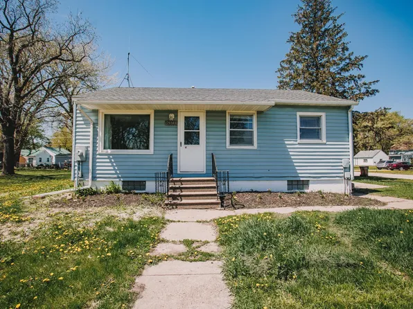 26593 541st Ave, Lansing, MN 55950