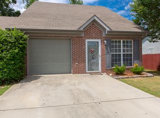 224 Park Village Cir, Alabaster, AL 35007