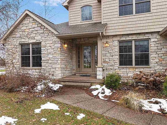 2nd image of 2307 Parkway Dr