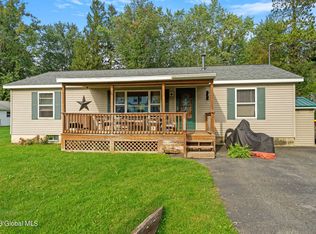 5 Pittsfield Ave, East Greenbush, NY 12061