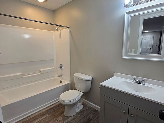 5th image of 2020 Hobson Rd #D-209