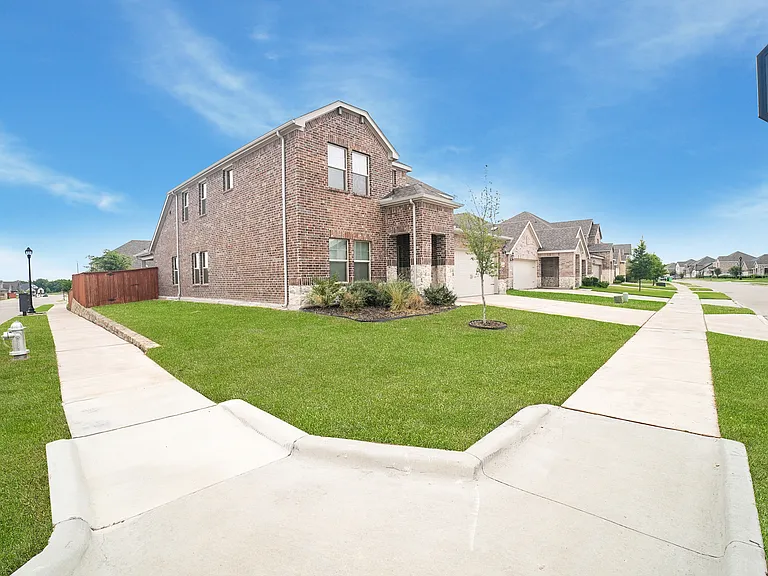 2232 Sun Star Dr — Photo 5