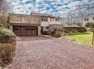 21 Birch Ln, Wading River, NY 11792