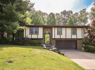 1310 Char Lee Dr, Evansville, IN 47712