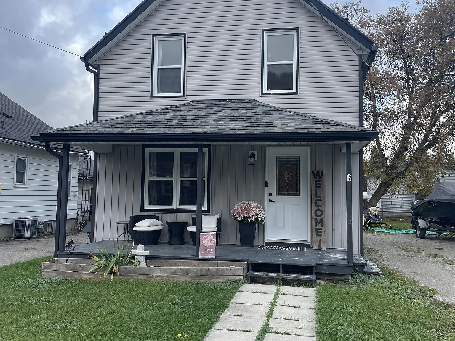 3 bed, $2,900 — Photo 1