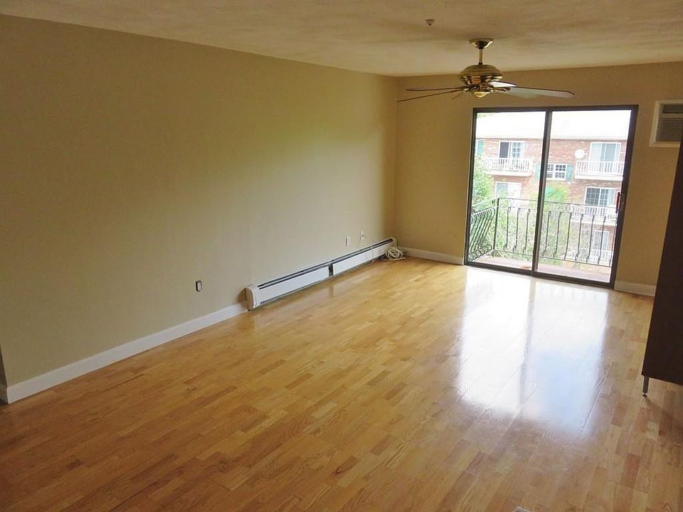1st image of 59 Highland Glen Dr APT 325