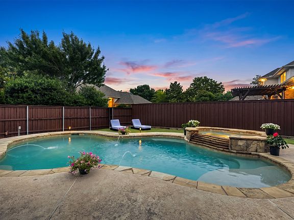 3rd image of 1428 Comanche Dr