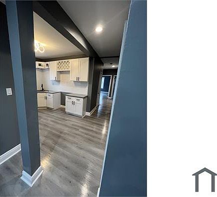 3rd image of 2737 Tuxedo St #1