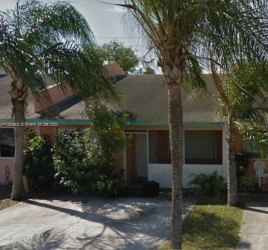 2nd image of 585 NW 15th St #0