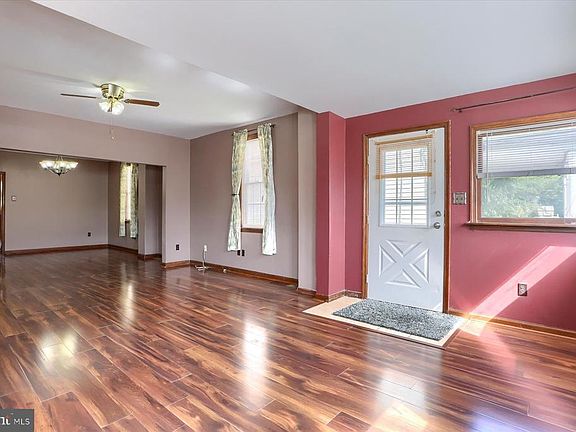 5th image of 665 2nd St